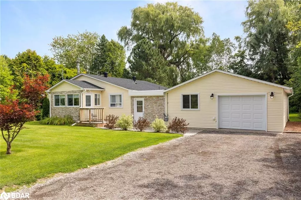 Innisfil, ON L0L 1C0,1049 Spruce Road