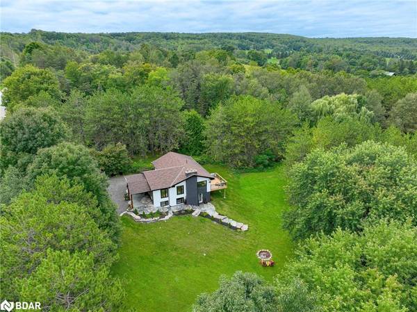 Duntroon, ON L0M 1H0,8430 21 22 Nottawasaga Side Road