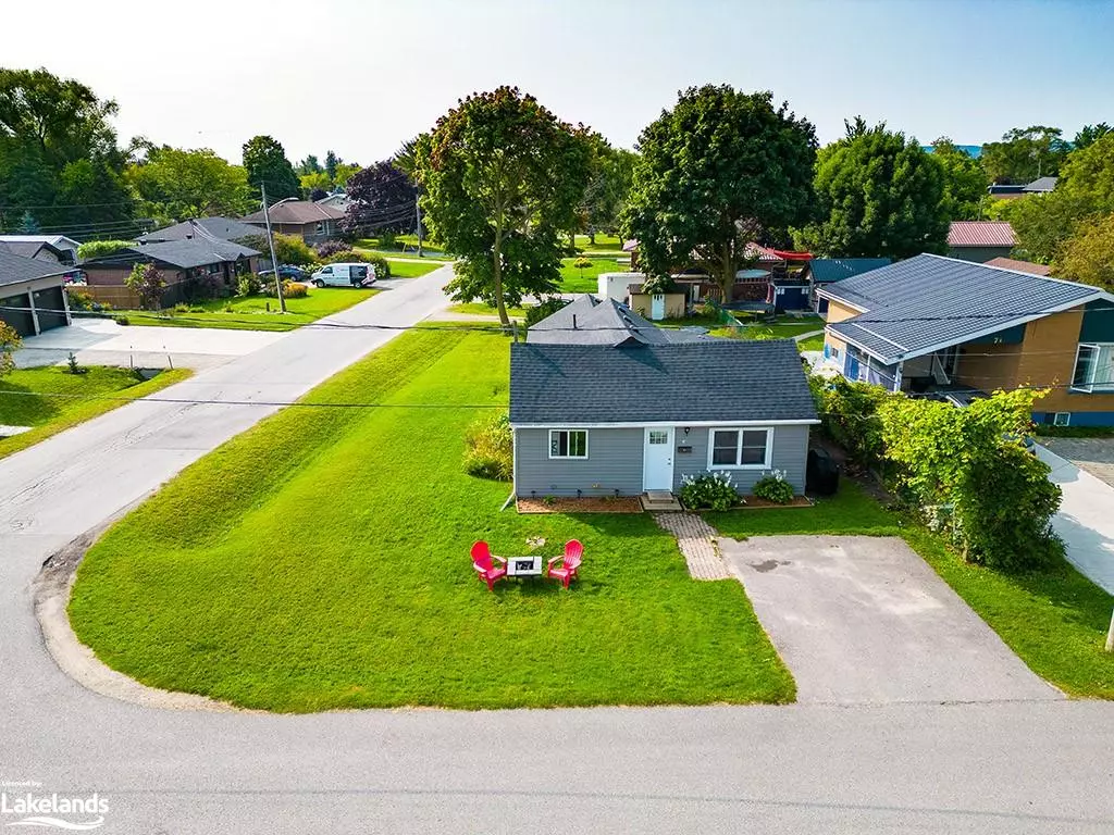 Collingwood, ON L9Y 2E6,76 Manning Avenue