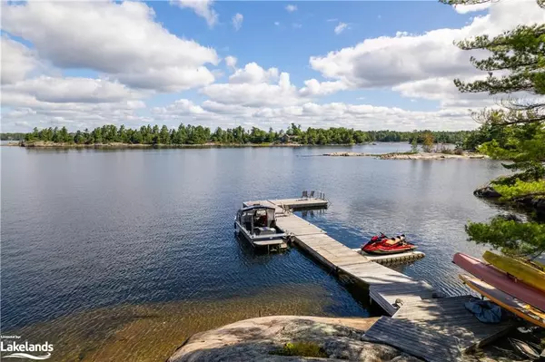 Georgian Bay, ON P0E 1E0,16 Island 1680