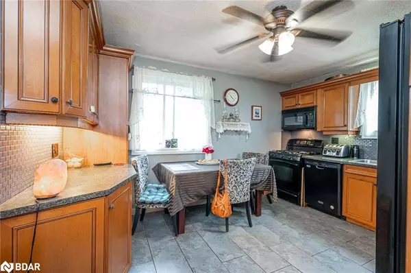 Innisfil, ON L9S 2B7,982 Lebanon Drive