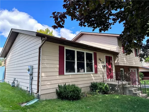 Hanover, ON N4N 3P5,490 3rd Street