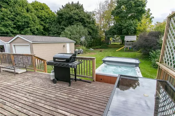 Owen Sound, ON N4K 3B7,1545 8th Avenue E