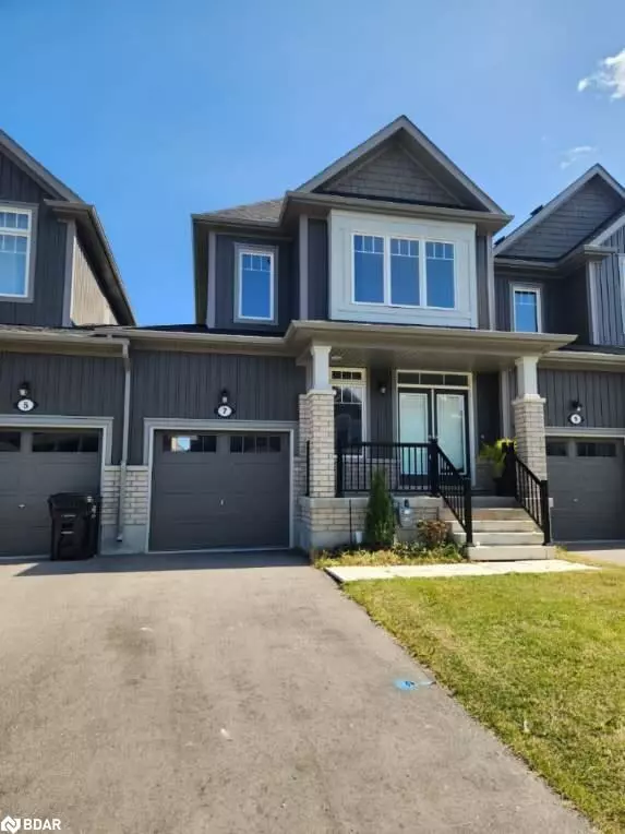 Collingwood, ON L9Y 3V3,7 Albany Street