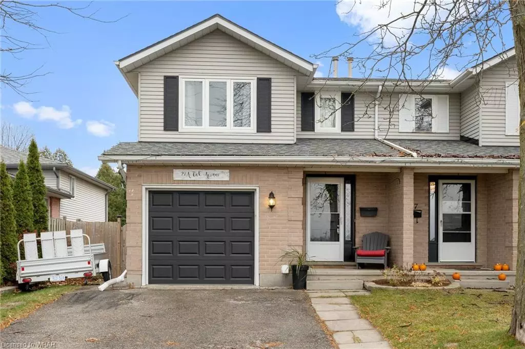 Paris, ON N3L 3C6,27 Oak Avenue #A