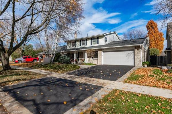 Burlington, ON L7T 3W9,709 Cherrywood Drive