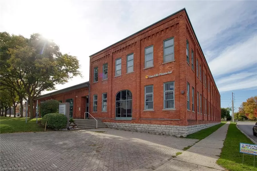 342 Erie Street #202, Stratford, ON N5A 2N4