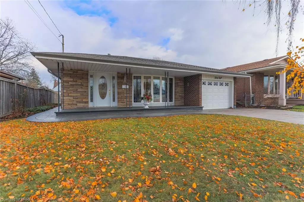 Stoney Creek, ON L8G 2E1,38 Grande Avenue