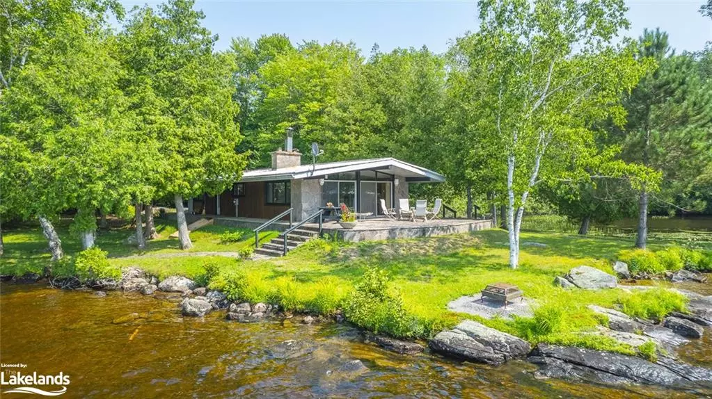 Bracebridge, ON P1L 1X2,1096 Mcvittie Road