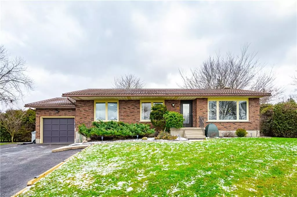 Listowel, ON N4W 1K6,3 Centennial Court