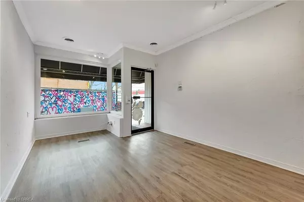 Paris, ON N3L 2L9,13 Grand River Street N