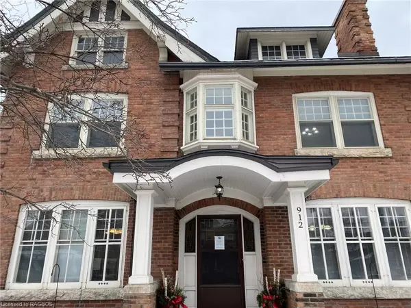 Owen Sound, ON N4K 4M7,912 2nd Avenue W