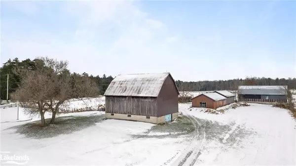 Washago, ON L0K 2B0,8096 Kings River Road