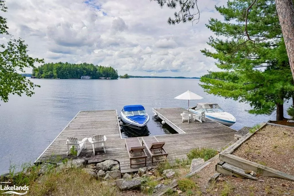 Bracebridge, ON P1L 1B5,1096 Eilean Gowan Island