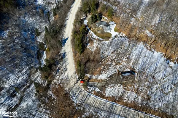 The Blue Mountains, ON L9Y 0P6,609699 12th Sideroad