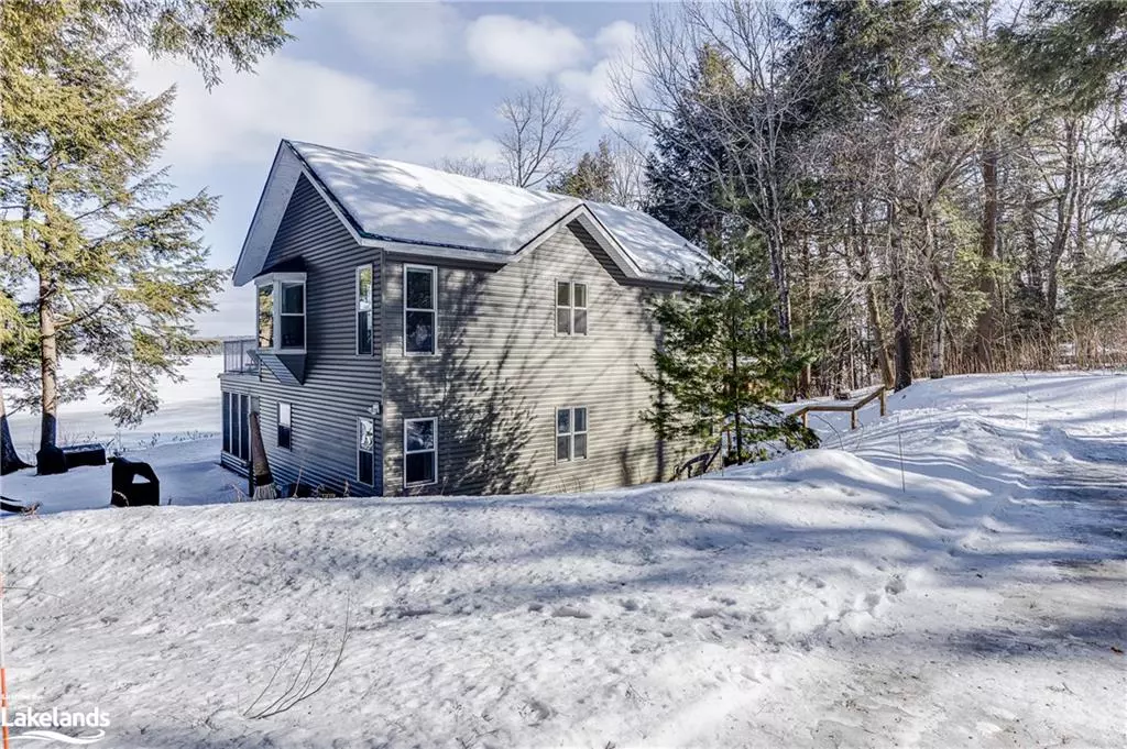 Lake Of Bays, ON P1H 2J3,1036 Tindale Road