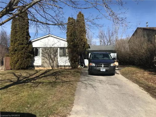 Kincardine, ON N2Z 1S6,656 Johnston Crescent