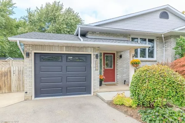 Beamsville, ON L3J 0C3,4574 Leawood Court