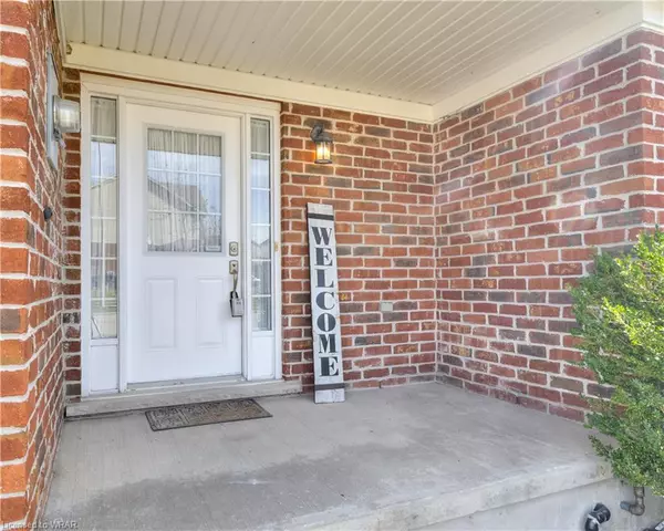 Kitchener, ON N2A 4K4,84 Colton Circle