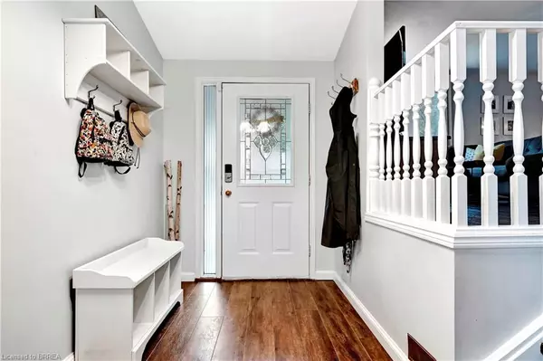 Paris, ON N3L 3L5,130 Hillside Avenue