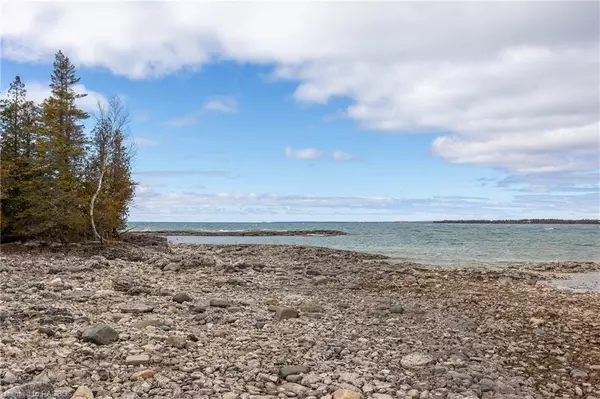 Tobermory, ON N0H 2R0,LT 30 Borden Drive