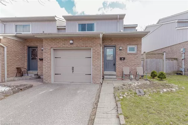 Brampton, ON L6V 3V1,399 Vodden Street E #27