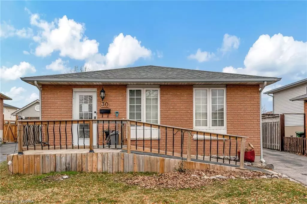 Stoney Creek, ON L8J 3P6,30 Featherwood Crescent