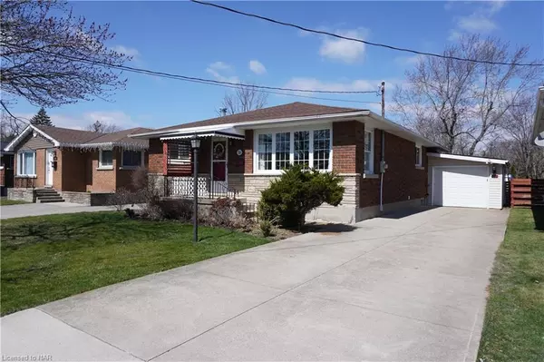 Fort Erie, ON L2A 2X9,316 Highland Avenue