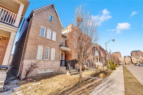 Toronto, ON M3J 3S6,12 Aldwinckle Heights