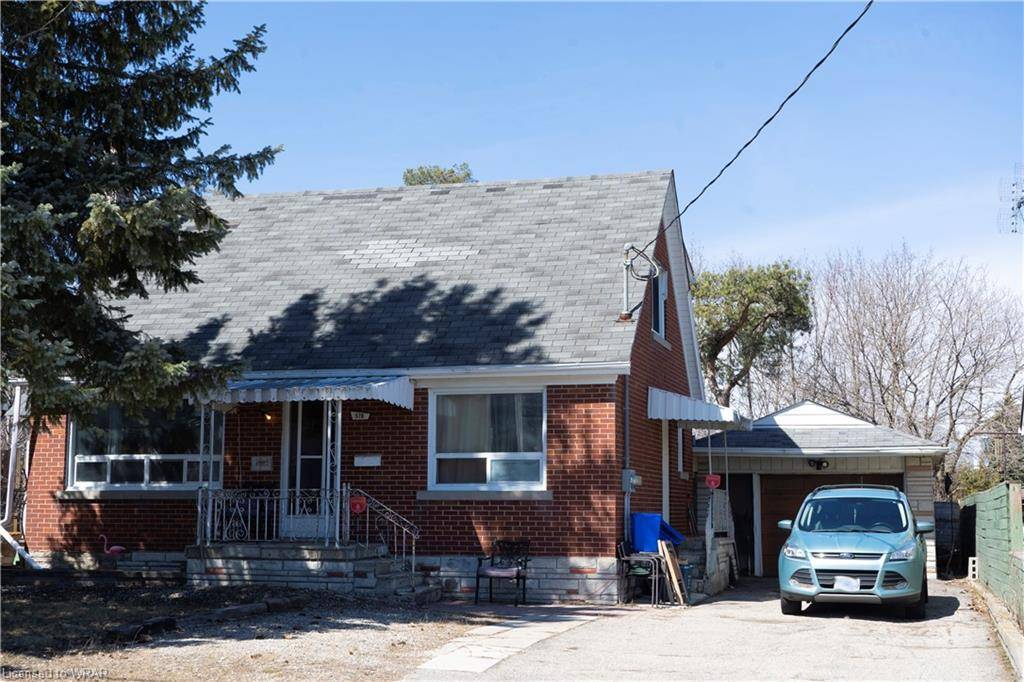 Kitchener, ON N2H 5Y4,578 Guelph Street