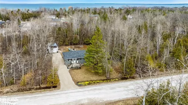 Collingwood, ON L9Y 3Z1,91 Glenlake Boulevard