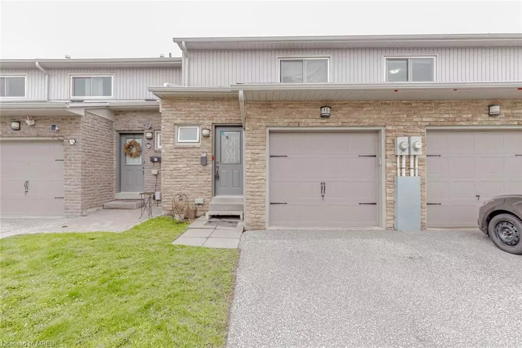 Brampton, ON L6V 3V1,399 Vodden Street #16