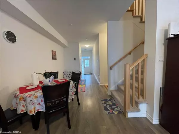 Paris, ON N3L 0K5,196 Flagg Avenue