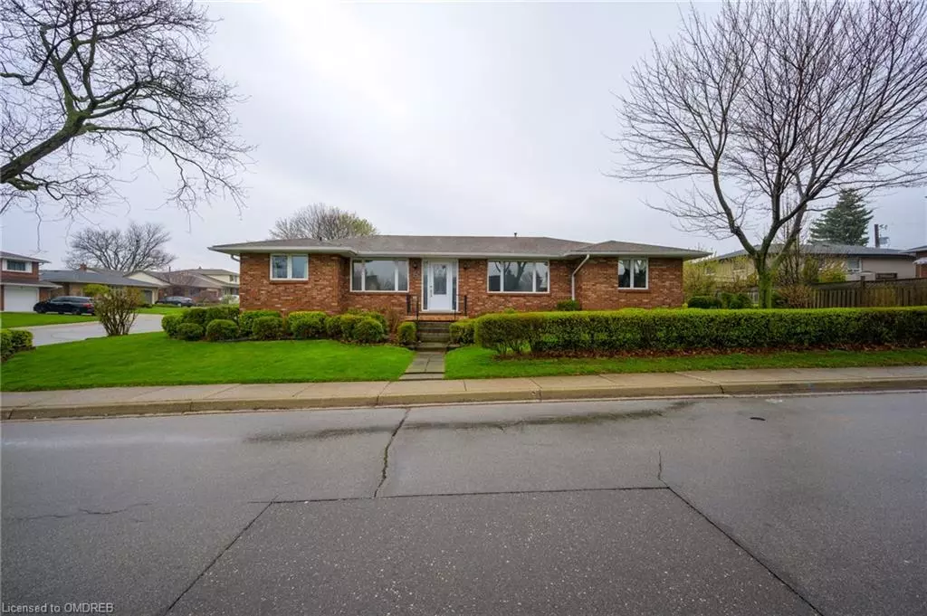 Hamilton, ON L9C 6Z4,161 Guildwood Drive