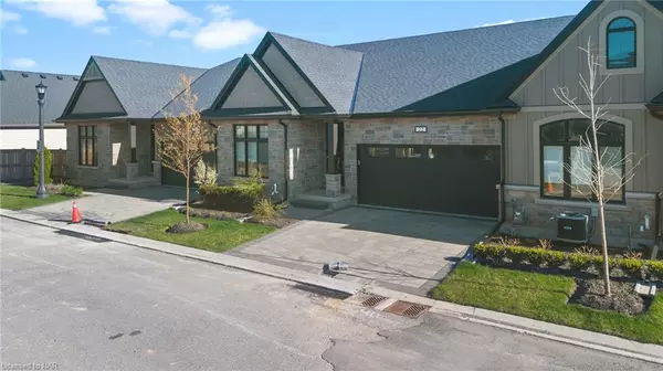 Fonthill, ON L0S 1E6,154 Port Robinson Road #22