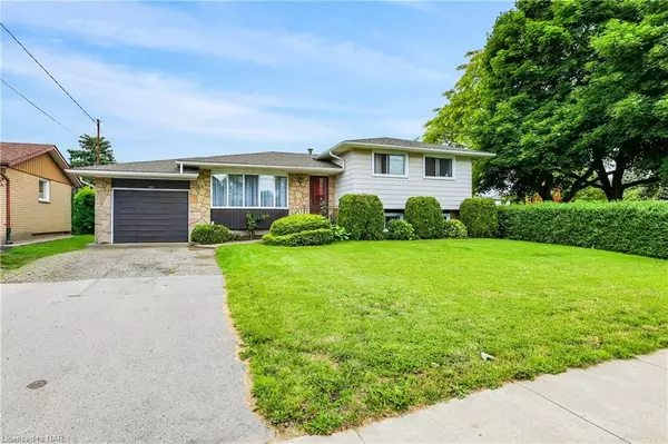 Beamsville, ON L0R 1B5,4934 Drake Avenue