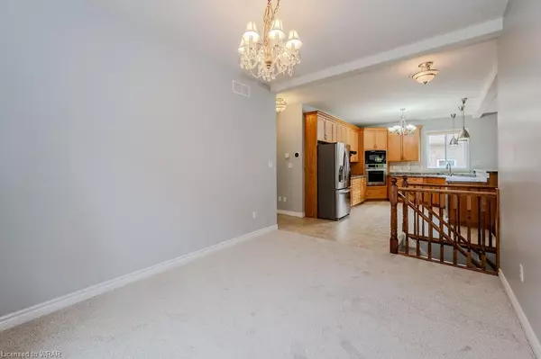 Kitchener, ON N2A 4M5,521 Applerock Court