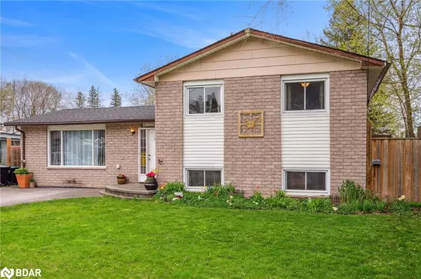 Angus, ON L0M 1B3,45 Coulson Avenue