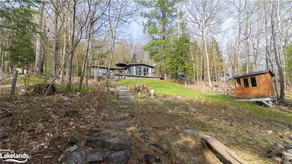 Lake Of Bays, ON P1H 2J3,1026 Frost Lane