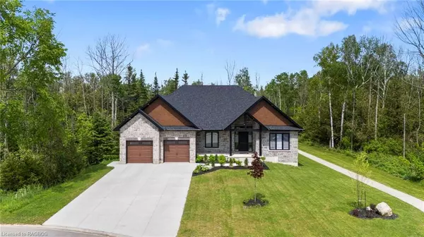 Saugeen Shores, ON N0H 2C6,17 Lakeside Woods Crescent