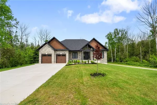 Saugeen Shores, ON N0H 2C6,17 Lakeside Woods Crescent