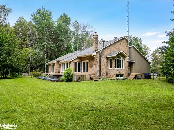 Clearview, ON L9Y 3Z1,7277 36 37 Nottawasaga Side Road E