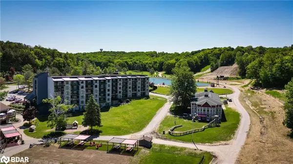 Oro-medonte, ON L4M 4Y8,80 Horseshoe Boulevard #305