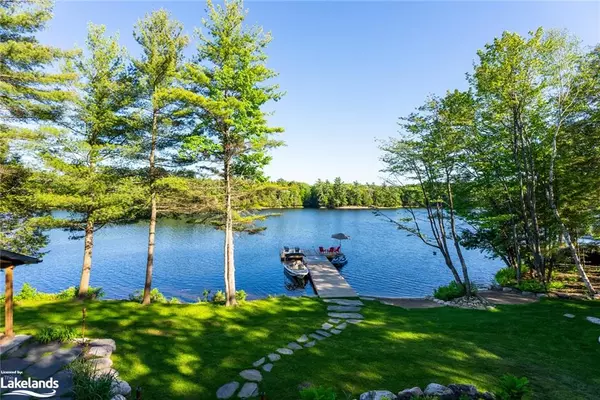 The Archipelago, ON P0C 1H0,209 Healey Lake