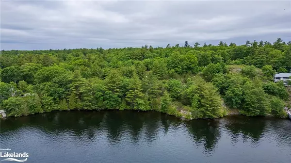 Port Severn, ON L0K 1S0,320 O'hara Point Road