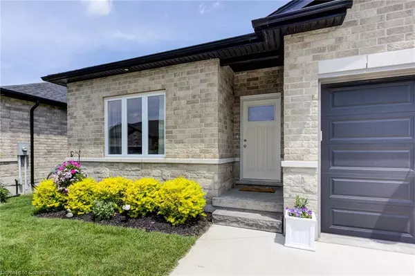 Listowel, ON N4W 0G9,575 Albert Avenue N #2