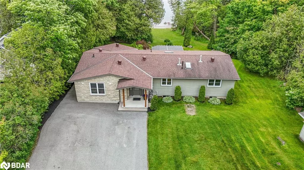 45 Stanley Avenue, Oro-medonte, ON L0L 1T0