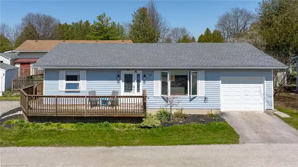 12 Garden Road,  Huron Haven,  ON N7A 3Y3