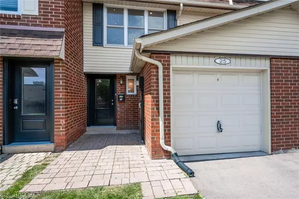 Milton, ON L9T 1B3,30 Heslop Road #25