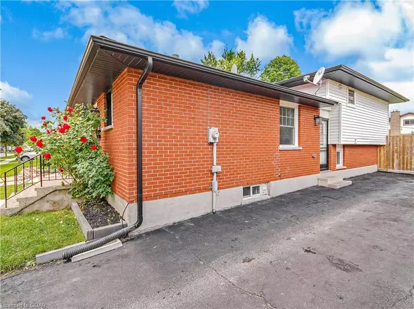 London, ON N6E 2A1,50 Scotchmere Crescent